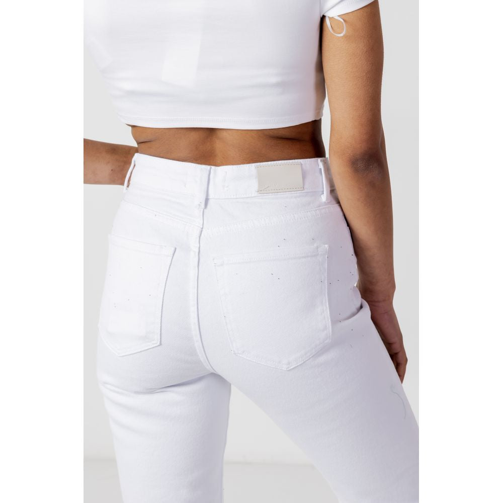 White Cotton Mom Jean